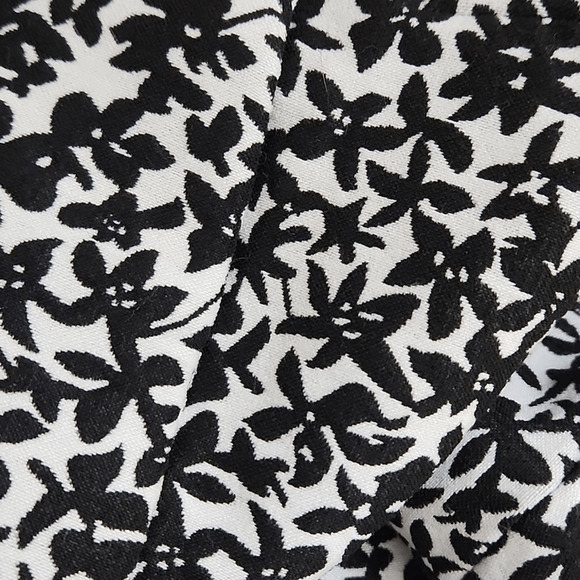 Lane Bryant Black White The Allie Holiday Pants Size 26 (2932) - Picture 4 of 7